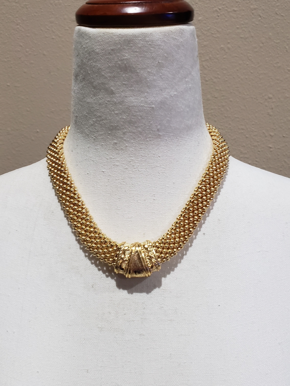 Gold-Tone Popcorn Mesh Chain Necklace and Bracelet Set - Elegant Women's Jewelry